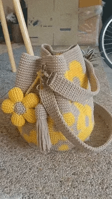 👜 LAST DAY50% OFF! 💐 Hand Crochet Floral Bucket Crossbody Bag, Boho Handwoven Flower Pattern Shoulder Bag with Flower Tassel Charm for Summer Vacation Daily Outfit
