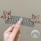 💇‍♀️ Last Day Special Price £8.99 ! ✨Buy 1 Get 1 Free🎁 Flexible Invisible Hair Comb—invisible, flexible, and non-slip—instantly creates a perfectly secure hold! 🌟